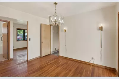1502 Sherren Avenue E, Maplewood, MN 55109 - Photo 9