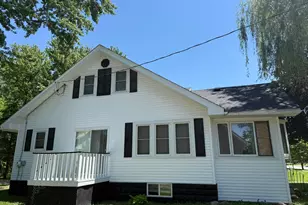 211 2nd St SE, New Richland, MN 56072 - Photo 3