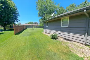314 Meredith Rd, Albert Lea, MN 56007 - Photo 25
