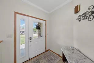 801 Grandview Ct SE, Stewartville, MN 55976 - Photo 5