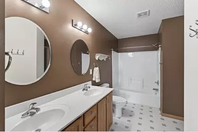 8639 Quarry Ridge Lane #I, Woodbury, MN 55125 - Photo 17