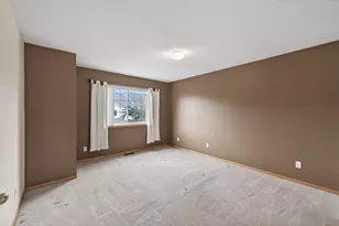 8639 Quarry Ridge Ln, Woodbury, MN 55125 - Photo 13