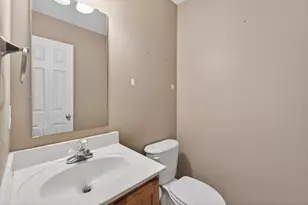 8639 Quarry Ridge Ln, Woodbury, MN 55125 - Photo 9