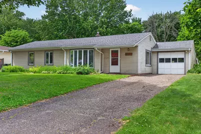 2071 Lindy Avenue, Roseville, MN 55113 - Photo 1