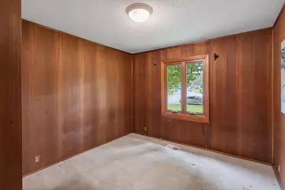 2071 Lindy Avenue, Roseville, MN 55113 - Photo 13
