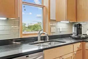 633 Dayton Ave, Saint Paul, MN 55104 - Photo 21