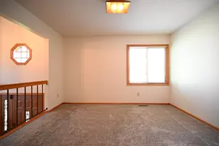 800 Buckingwood Ct, Chanhassen, MN 55317 - Photo 9