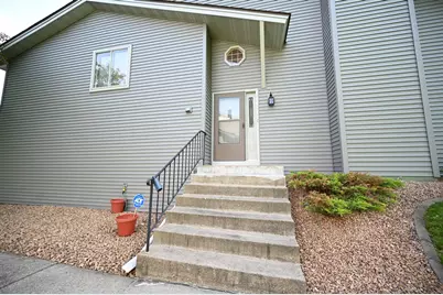 800 Buckingwood Court, Chanhassen, MN 55317 - Photo 3