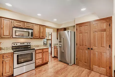 311 E 135th Street, Burnsville, MN 55337 - Photo 13