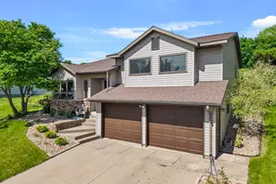 712 Juniper St, La Crescent, MN 55947 - Photo 1