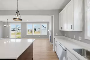 17936 Gresford Ln, Lakeville, MN 55044 - Photo 5