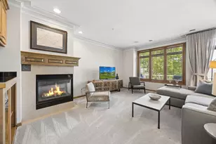 365 Willoughby Way W, Minnetonka, MN 55305 - Photo 5