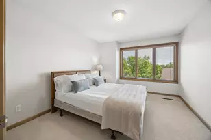 365 Willoughby Way W, Minnetonka, MN 55305 - Photo 25
