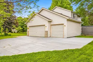 5494 Lambert Ave NE, Albertville, MN 55301 - Photo 3