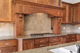 1634 Isabella Pkwy, Chaska, MN 55318 - Photo 35
