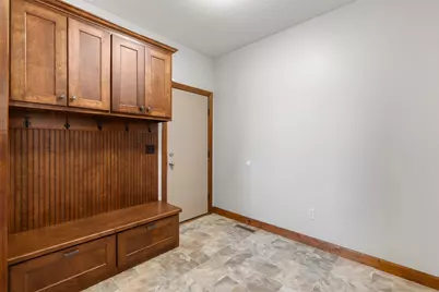 1634 Isabella Parkway, Chaska, MN 55318 - Photo 41