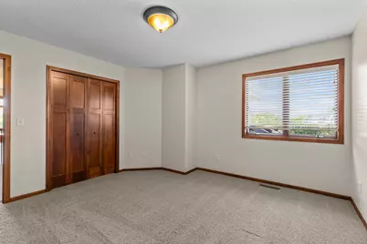 1634 Isabella Parkway, Chaska, MN 55318 - Photo 71