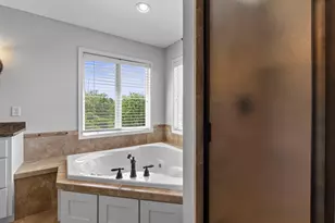 1634 Isabella Pkwy, Chaska, MN 55318 - Photo 53