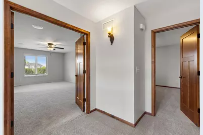 1634 Isabella Parkway, Chaska, MN 55318 - Photo 45
