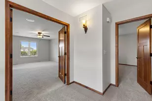1634 Isabella Pkwy, Chaska, MN 55318 - Photo 45