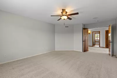 1634 Isabella Parkway, Chaska, MN 55318 - Photo 51