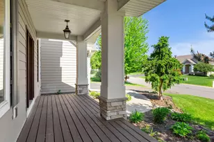 1634 Isabella Pkwy, Chaska, MN 55318 - Photo 5