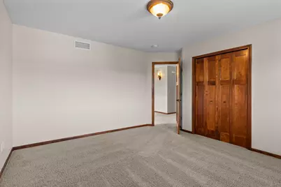 1634 Isabella Parkway, Chaska, MN 55318 - Photo 61