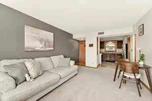 410 6th Ave SW, Rochester, MN 55902 - Photo 5