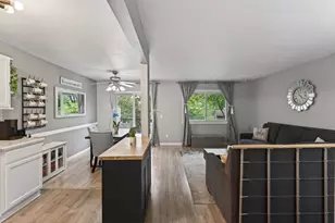 841 Evergreen Cir, Burnsville, MN 55337 - Photo 3