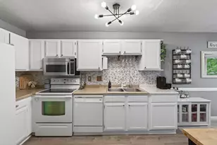 841 Evergreen Cir, Burnsville, MN 55337 - Photo 7
