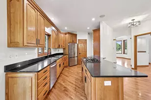 10175 Powers Lake Trail, Woodbury, MN 55129 - Photo 13