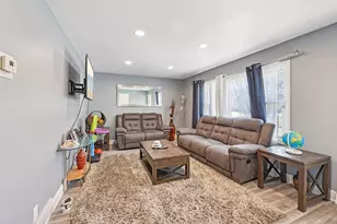 7700 Sierra Pkwy, Brooklyn Park, MN 55444 - Photo 7