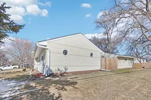 7700 Sierra Pkwy, Brooklyn Park, MN 55444 - Photo 27