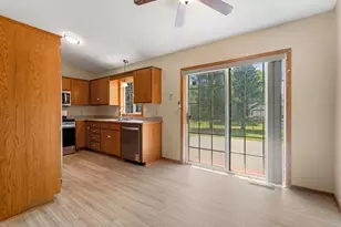 6247 Albert Ln, North Branch, MN 55056 - Photo 9
