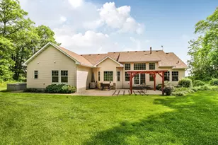 5638 Garden Hills Ln, Saint Cloud, MN 56301 - Photo 3