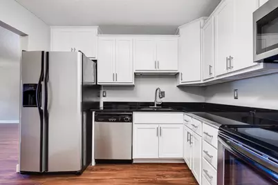 78 10th Street E #506, Saint Paul, MN 55101 - Photo 3