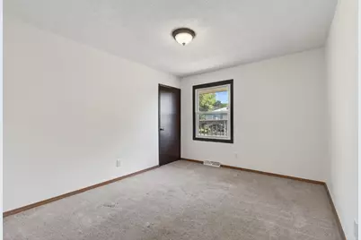 509 Arlington Avenue E, Saint Paul, MN 55130 - Photo 15
