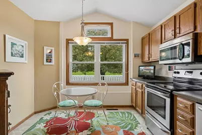 3996 Woodview Drive, Vadnais Heights, MN 55127 - Photo 7
