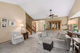 3996 Woodview Dr, Vadnais Heights, MN 55127 - Photo 11