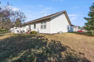 2401 Hillcrest Dr, Brainerd, MN 56401 - Photo 5