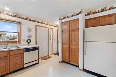 2401 Hillcrest Drive, Brainerd, MN 56401 - Photo 11
