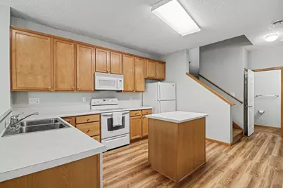 130 River Woods Drive W, Saint Paul Park, MN 55071 - Photo 9