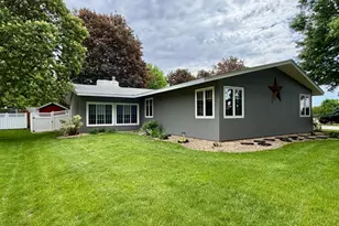 306 S Fairview Dr, Luverne, MN 56156 - Photo 31