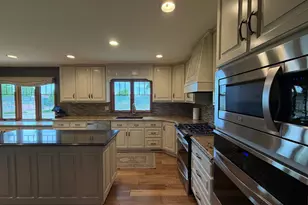 306 S Fairview Dr, Luverne, MN 56156 - Photo 5