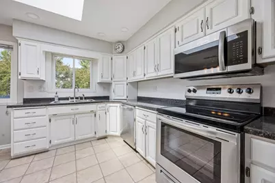 630 Appletree Lane, Moorhead, MN 56560 - Photo 7