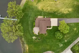 22447 Dodge Ct, Faribault, MN 55021 - Photo 9