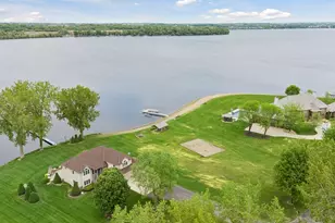 22447 Dodge Ct, Faribault, MN 55021 - Photo 7