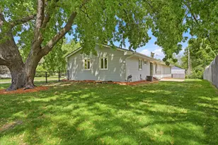 320 113th Ave NE, Blaine, MN 55434 - Photo 5
