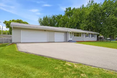 320 113th Avenue NE, Blaine, MN 55434 - Photo 3