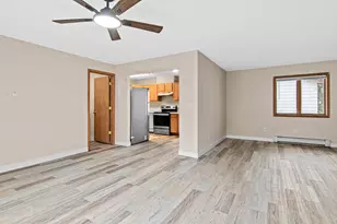6262 7th St N, Oakdale, MN 55128 - Photo 5